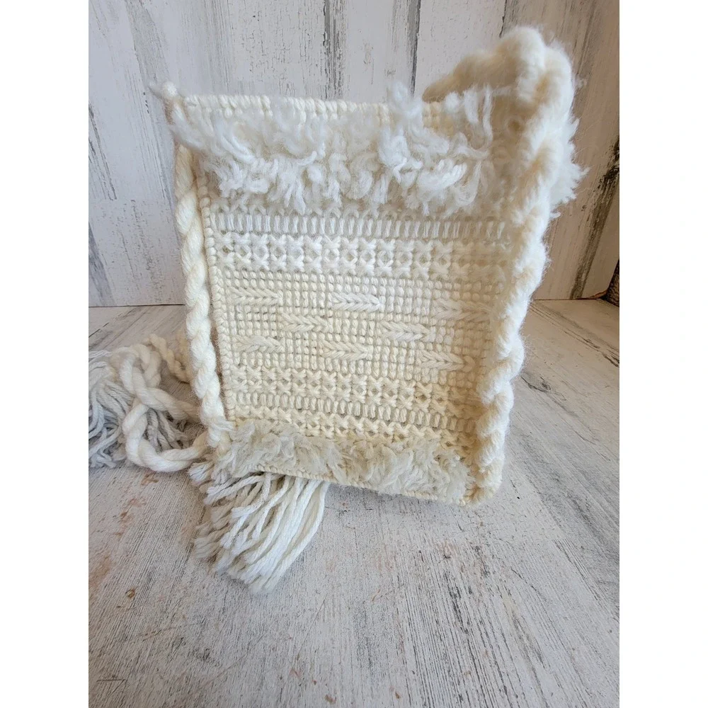 Plush crochet white hanging basket tassel unique home decor figure